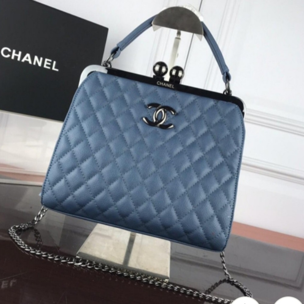 Meet your Posher, Elle